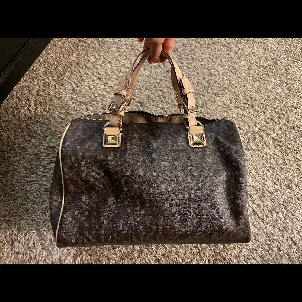 Michael kors purse